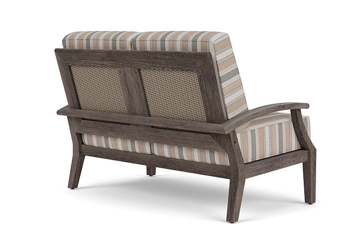 Lloyd Flanders Frontier Loveseat