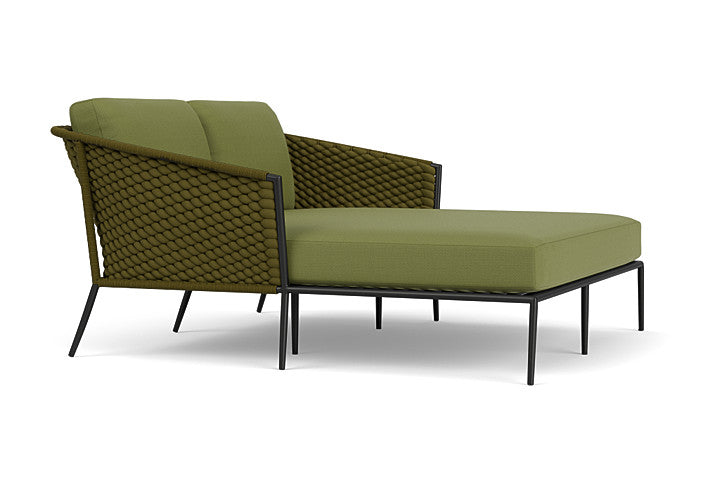 Lloyd Flanders Escape Daybed