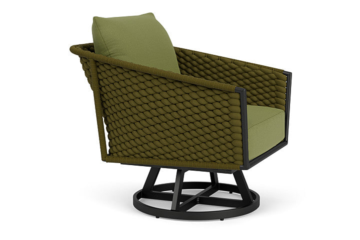 Lloyd Flanders Escape Swivel Lounge Chair