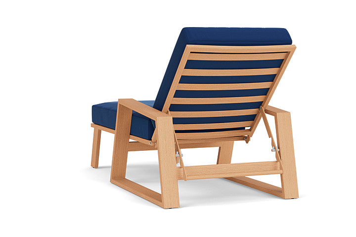 Lloyd Flanders Pursuit Pool Chaise