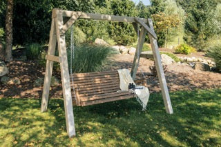 LuxCraft 5' Plain Swing - Trusted for Commercial & Residential Projects