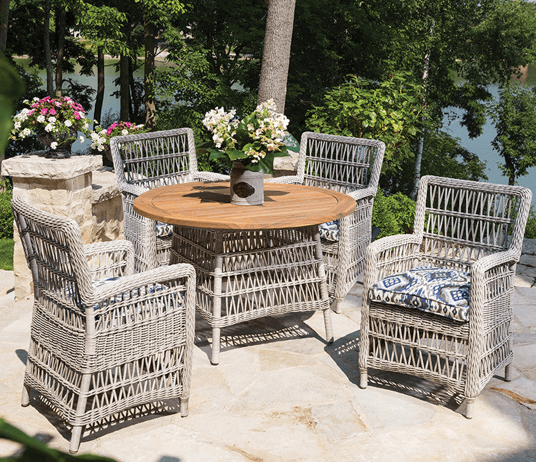 Lloyd Flanders Mackinac 5-Piece Woven Vinyl Round Dining Set