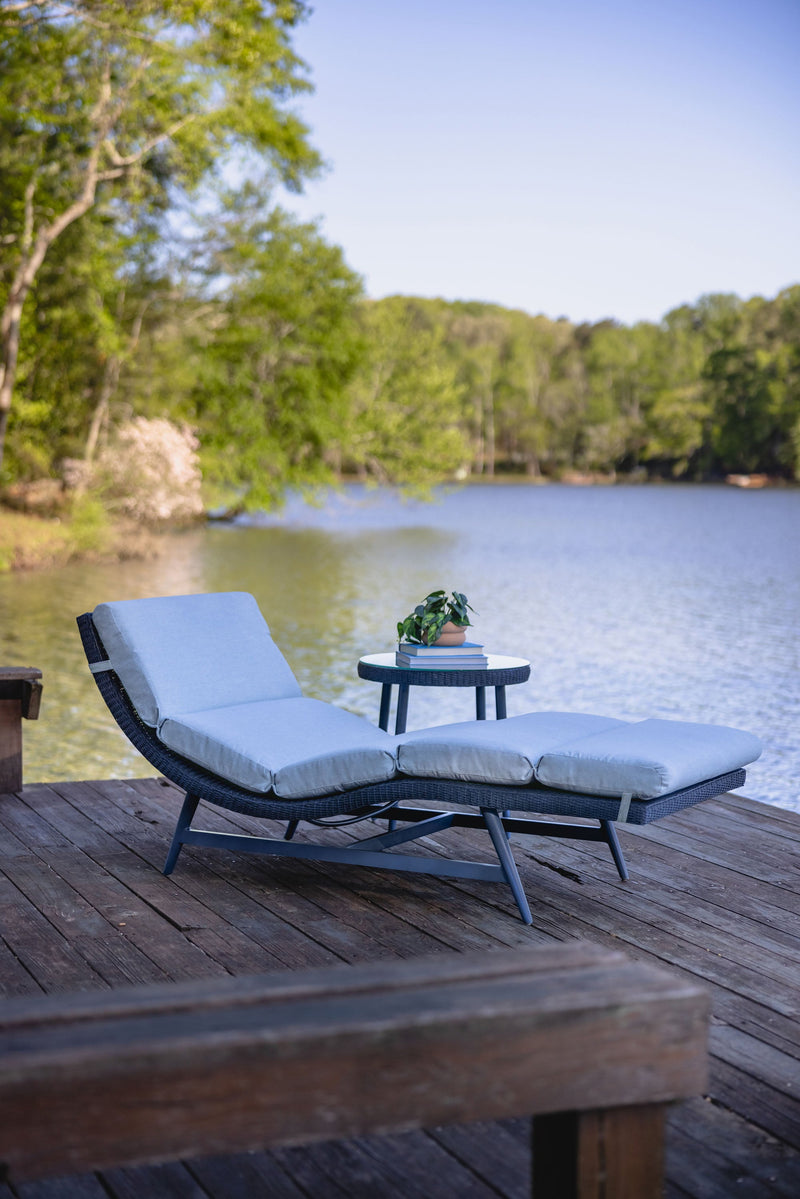 Lloyd Flanders Cascade Chaise