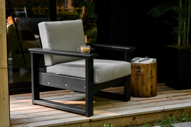 Lanai Deep Seating Chair Black-Spectrum Dove