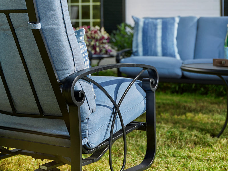 Palazzo Cushion Ultra Swivel Tilt Lounge Chair