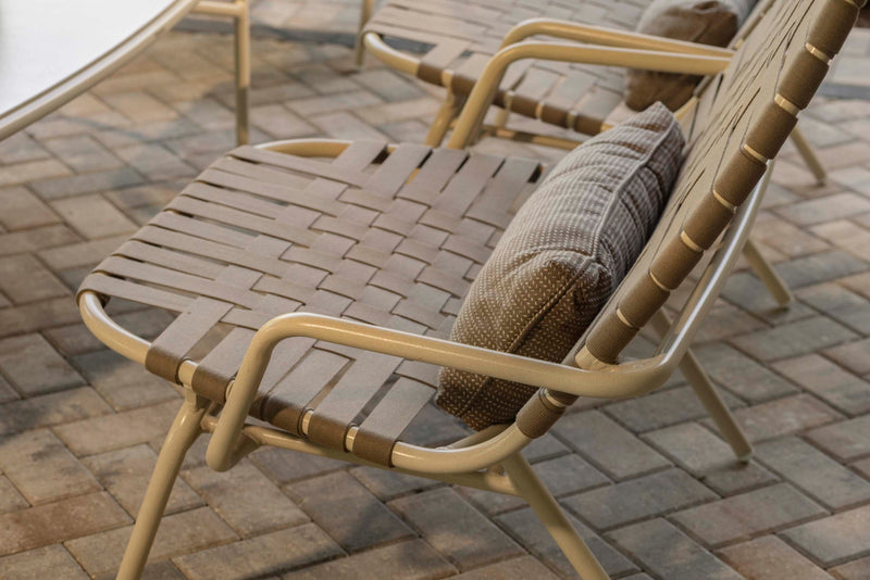 Oceans-Xtra Wide Lounge w/ Arms, Nesting(M8302A-O)