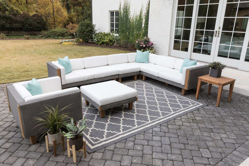 Right Arm Loveseat By Lloyd Flanders