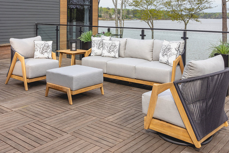 Lloyd Flanders Alpine Sofa