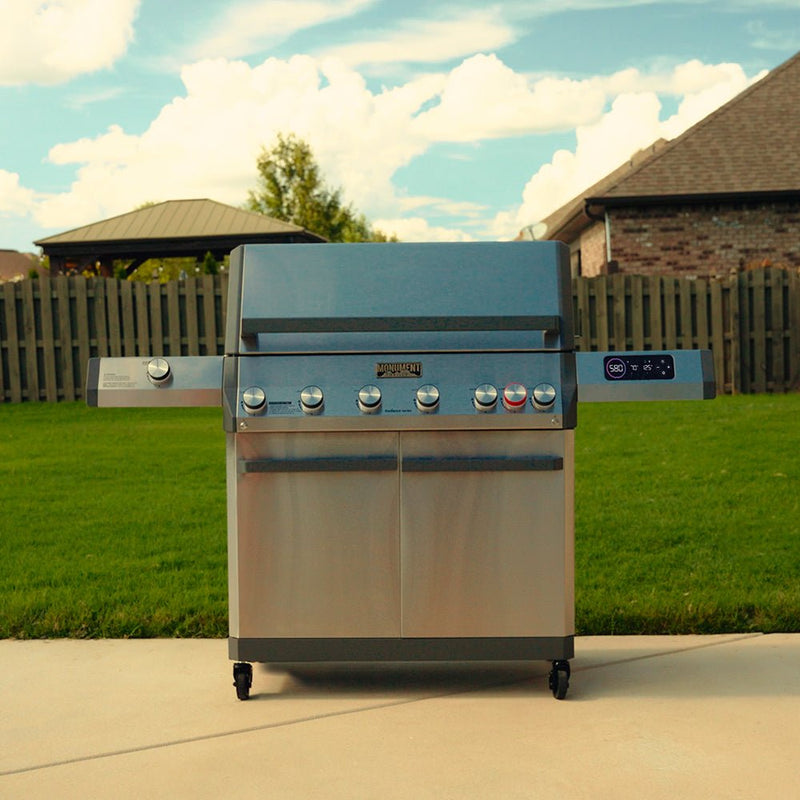 Monument Grills Eminence 605 | Master Power Stainless Natural/Propane Gas Grill